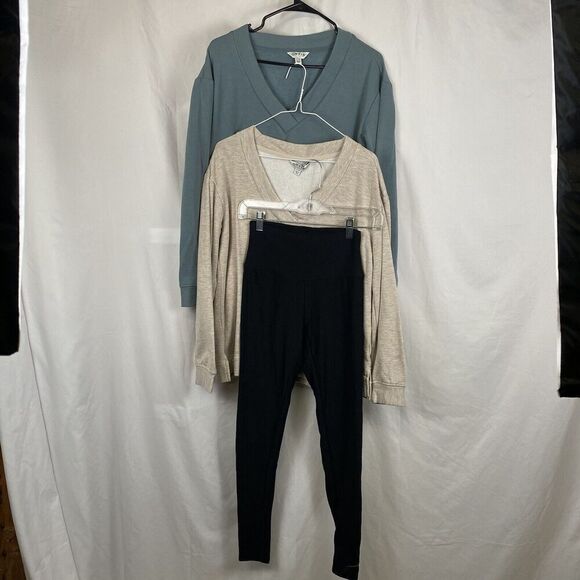 Orvis Bundle Fleece lined leggings and 2 v-neck sweatshirts Small - Picture 1 of 12